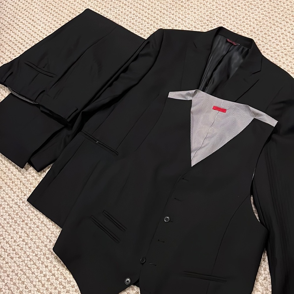 Mens Vintage three piece suit 32S pants jacket 38S 100% wool Italian